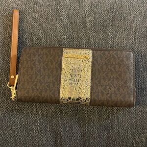 AUTHENTIC: Michael Kors Brown & Gold Full Size Wallet